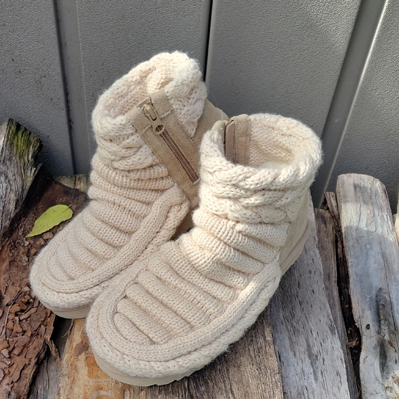 UGG chunky knit cardy Boots size 6 - Picture 3 of 6